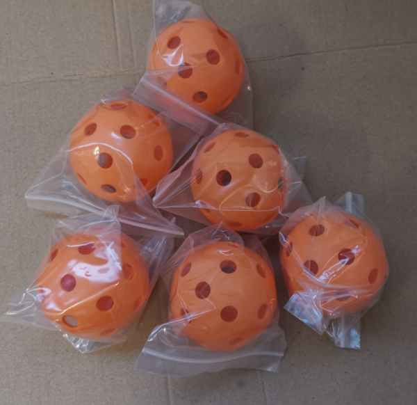  Indoor Pickleball Official Size 72mm Diameter Plastic Pickle Ball With 26 Holes - Image 5