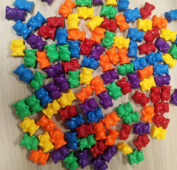 Rainbow Counting Bears Plastic Weight Bear - Image 3